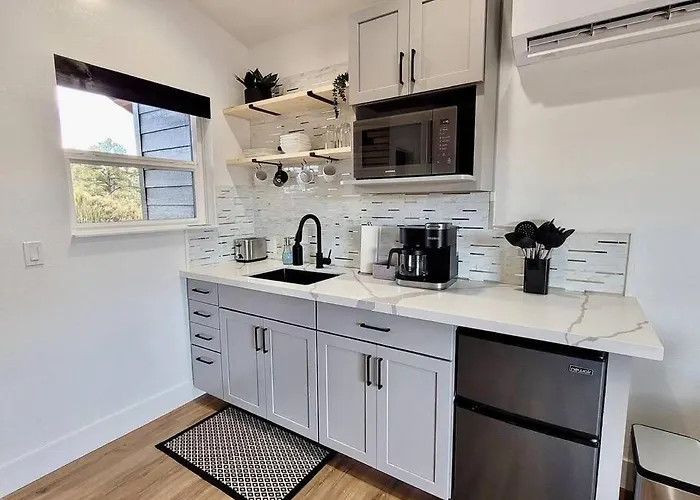 Villa Penthouse At Meadow View!