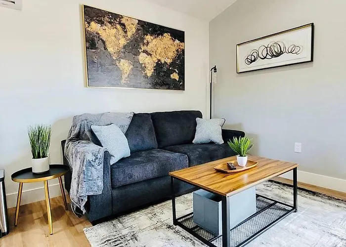 Villa Penthouse At Meadow View!